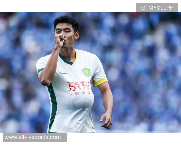 成都蓉城正式签约29岁前锋王子铭上赛季为北京国安打入5球