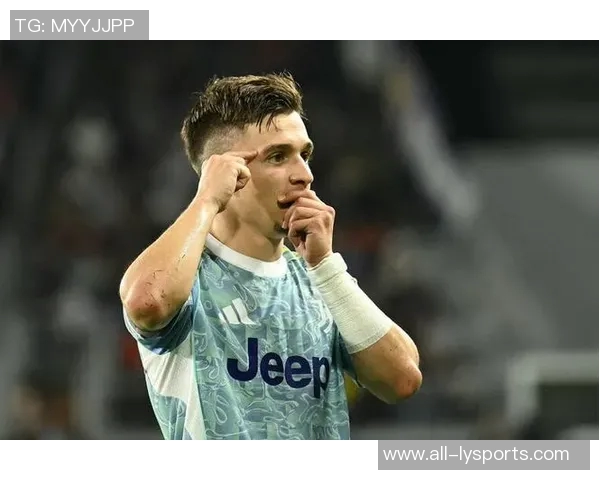 意媒报道凯利与小孔塞桑身体不适出战萨索洛存疑情况分析