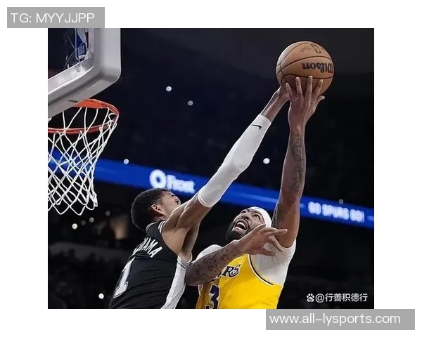 不到20分钟砍下30分小火车携手死神与爱神马刺新星再创奇迹让人惊讶